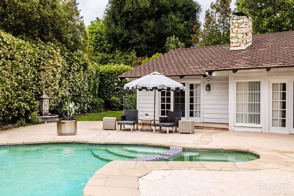 Large Backyard pool with mountain / canyon views Photo 3