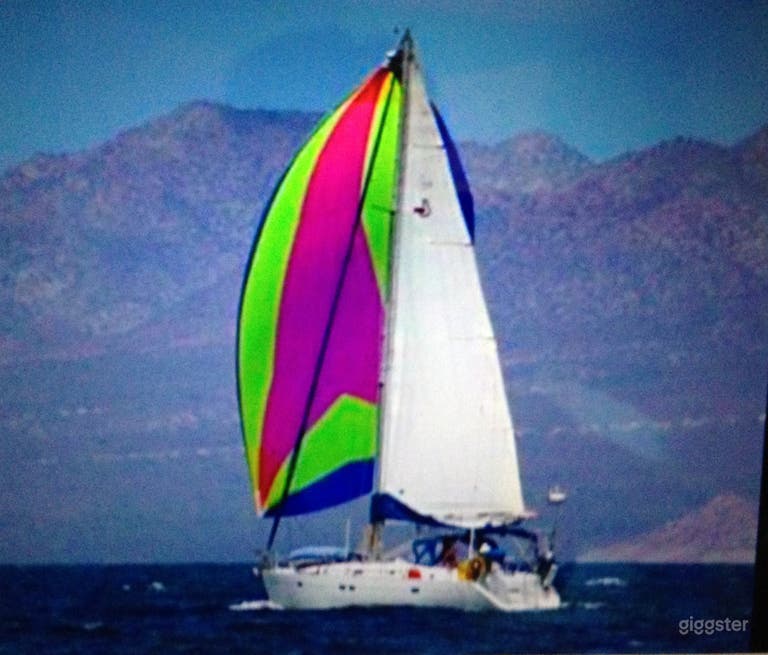  Private Yacht sails the Hawaiian Islands  