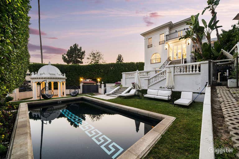  ARCHITECTURAL GEM: STUNNING VIEWS/POOL 