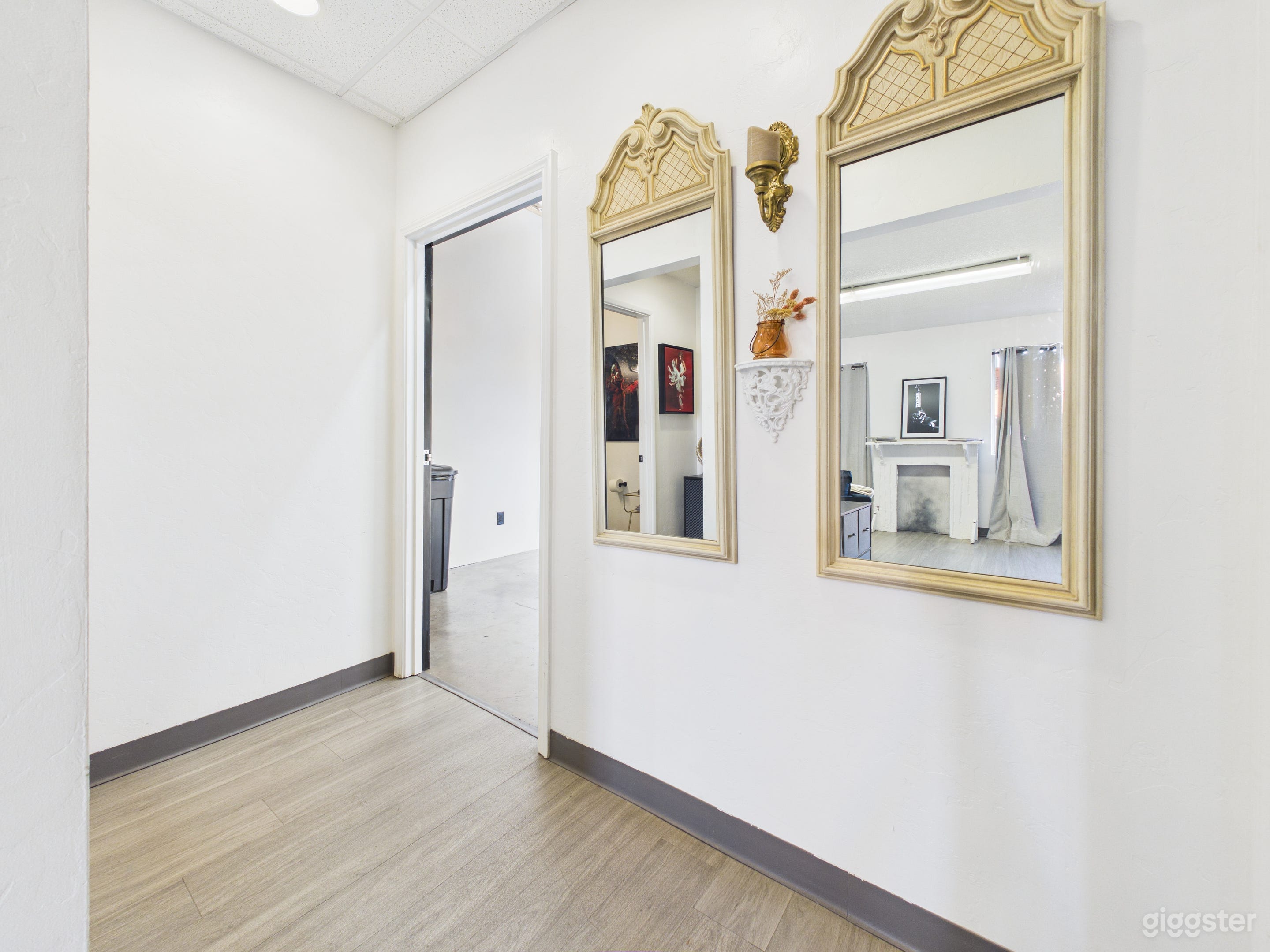 Urban Photography Studio With Warehouse Photography Space Photo 4