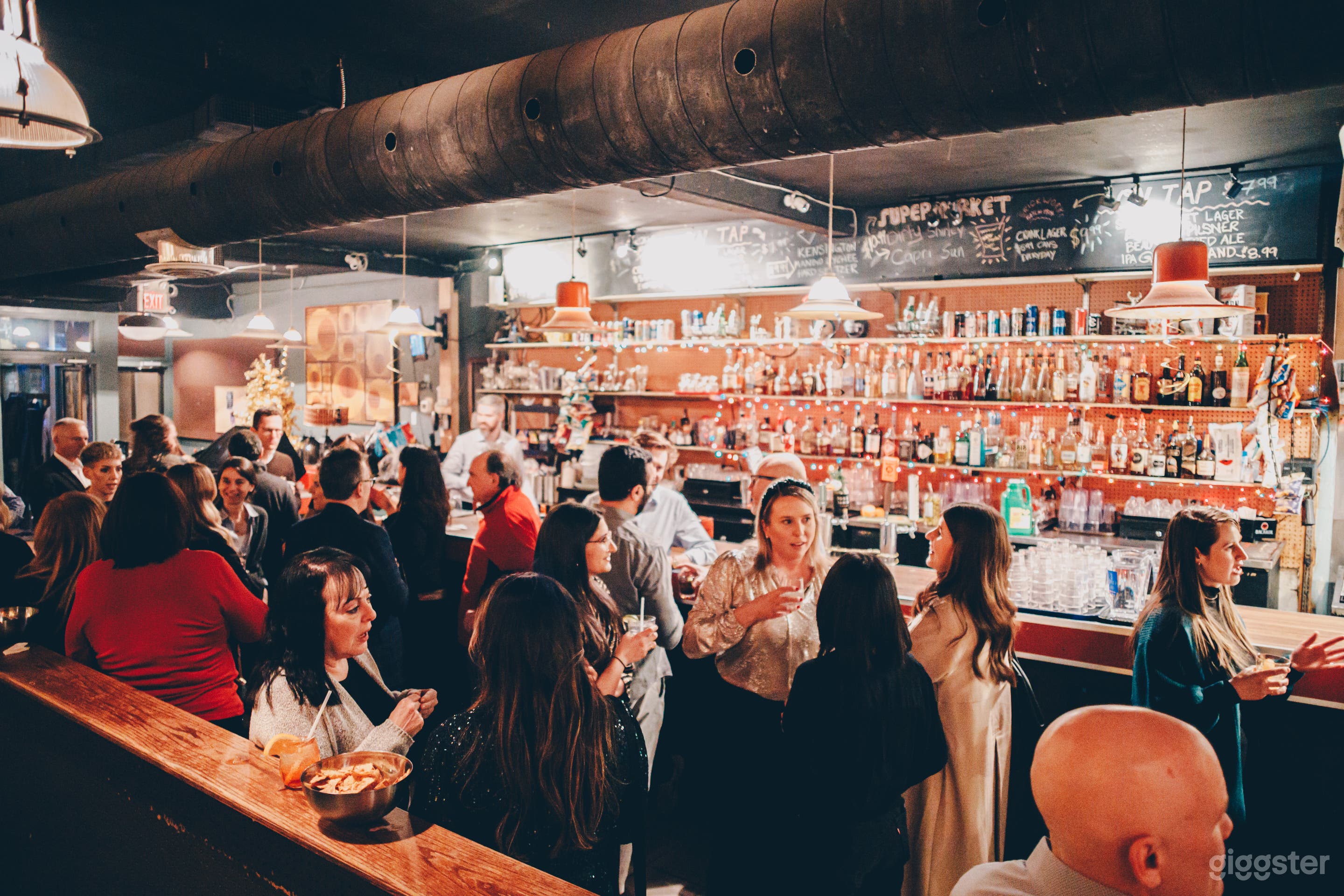 Live Music &amp; Concert Venue Photo 4