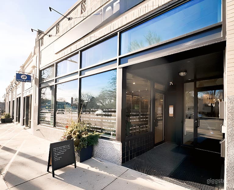  Storefront on Centre Street 