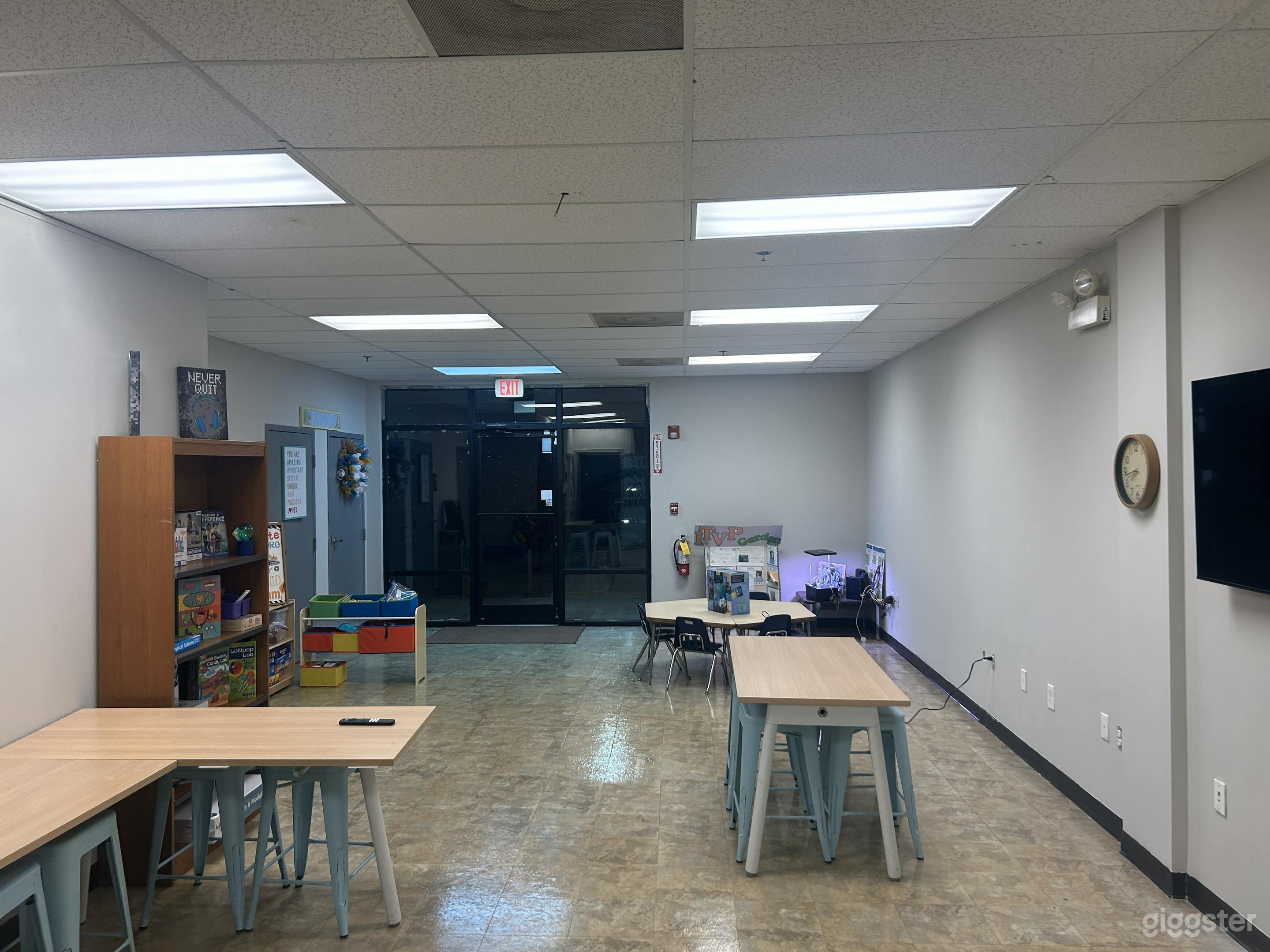 Inviting Space for Meetings, Classes & Celebrations Photo 2