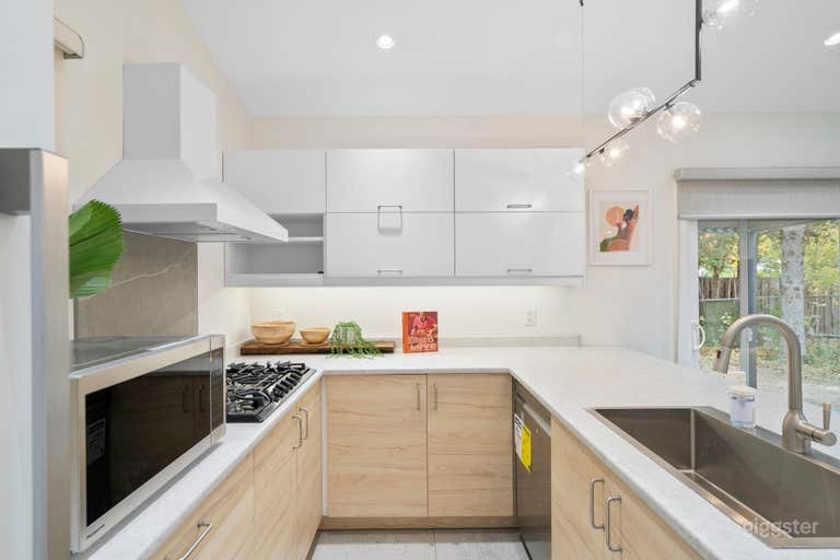  Hidden Forest Hideaway — Modern, Cabin Vibe, Film 