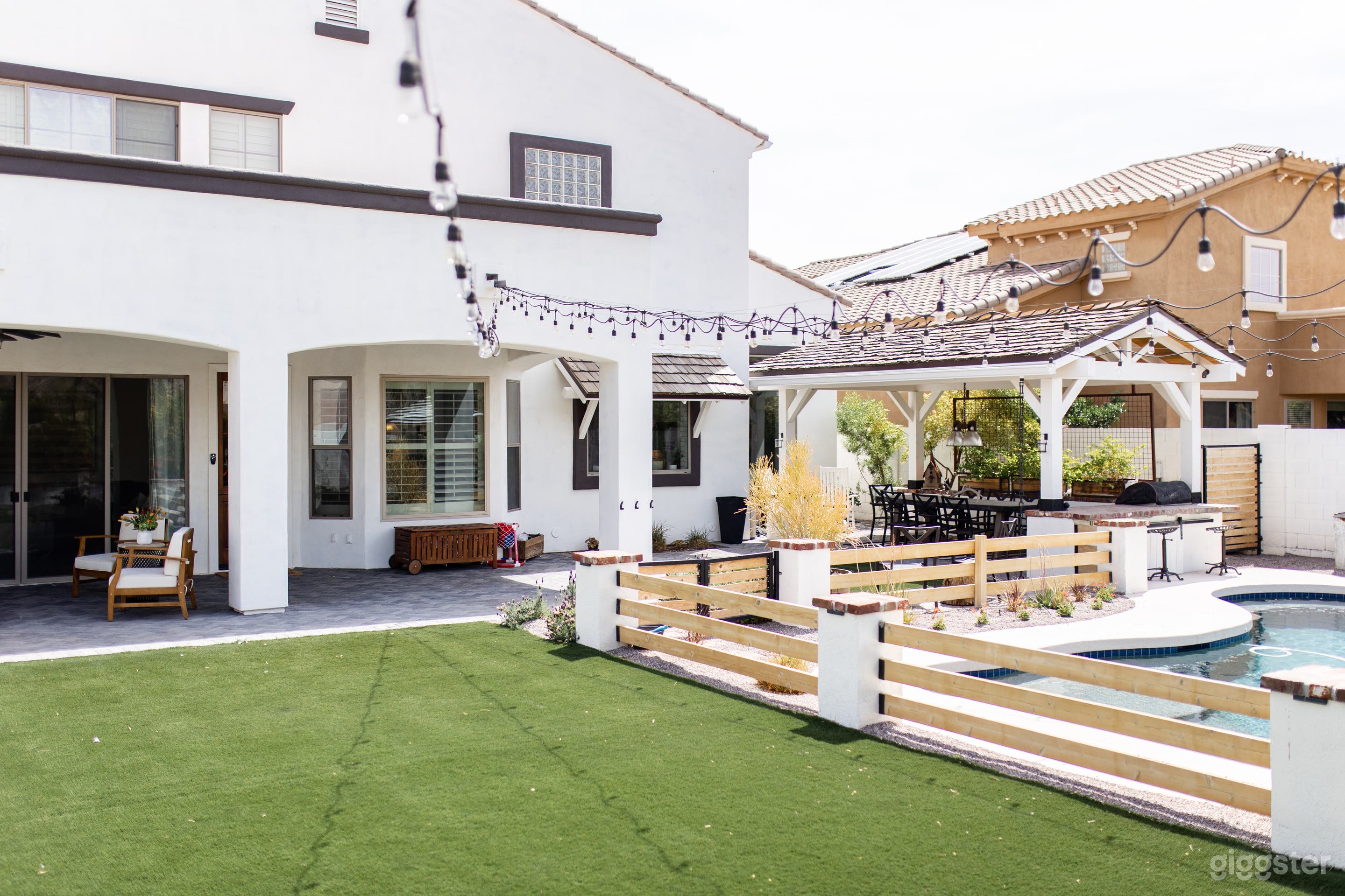 Bright Modern Rustic House with huge outdoor space and pool Photo 1