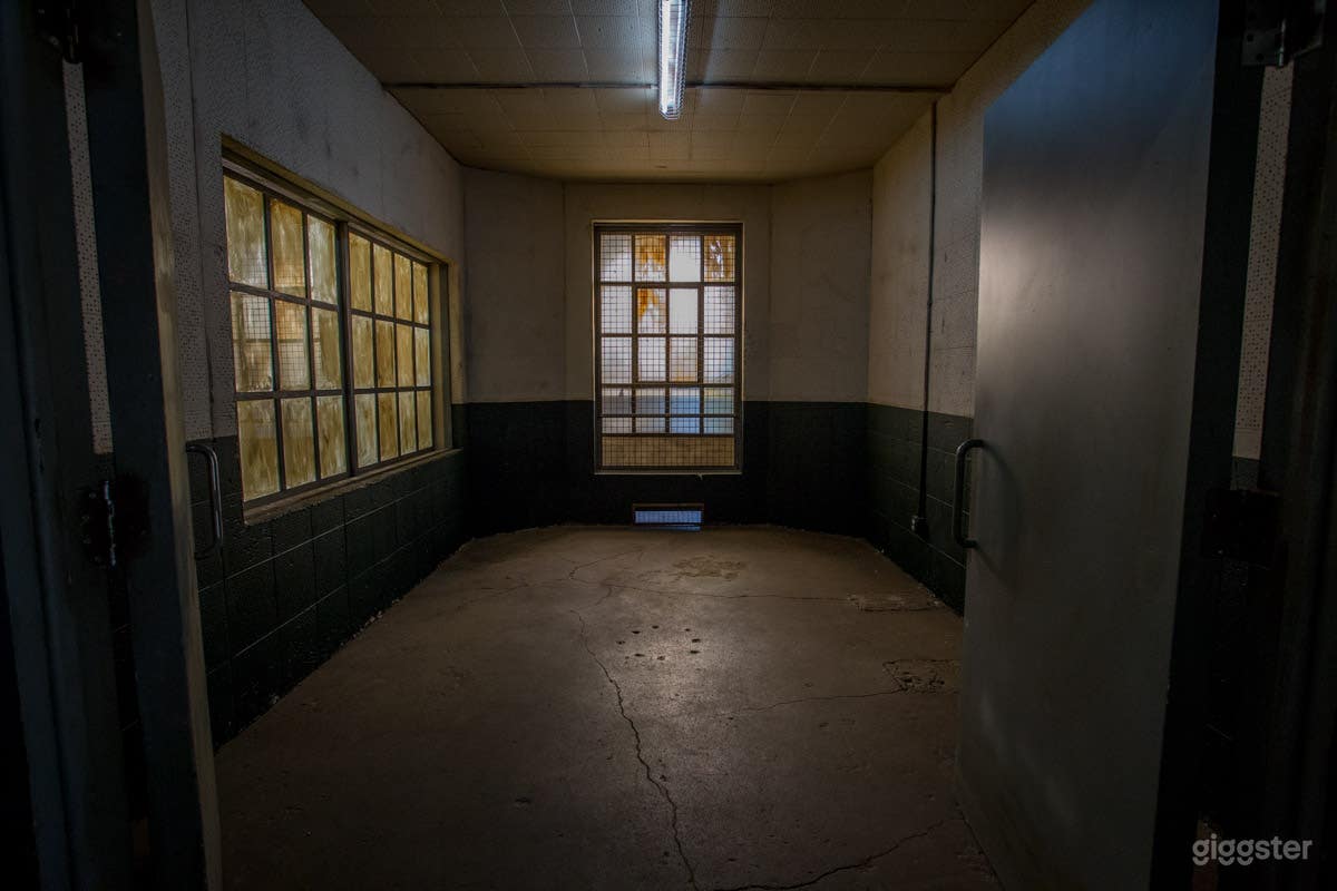 Psych Ward - Insane Asylum | FilmStudioLA Photo 2
