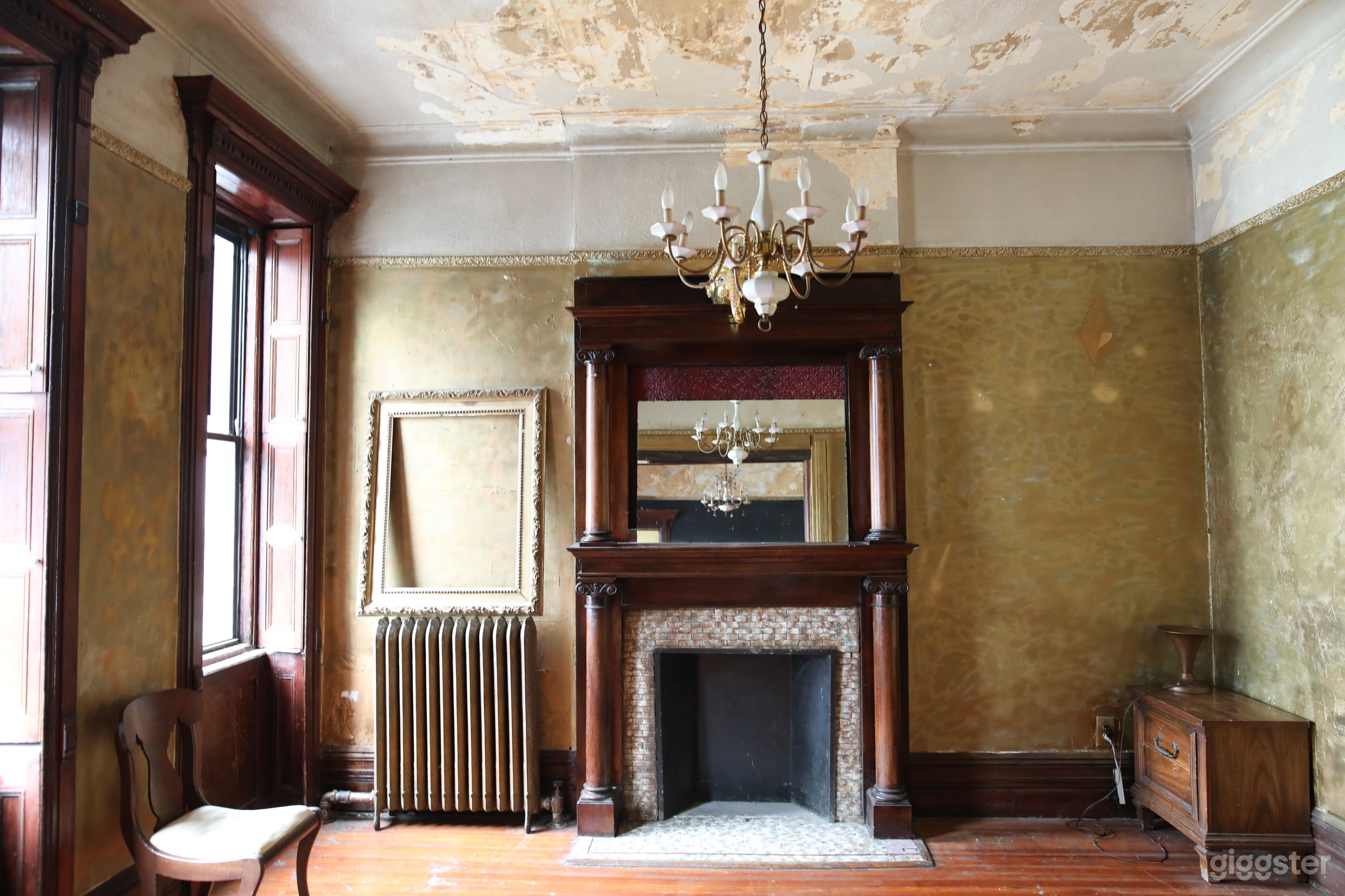 Vintage Apartments+Venue in Historical Building   Photo 1