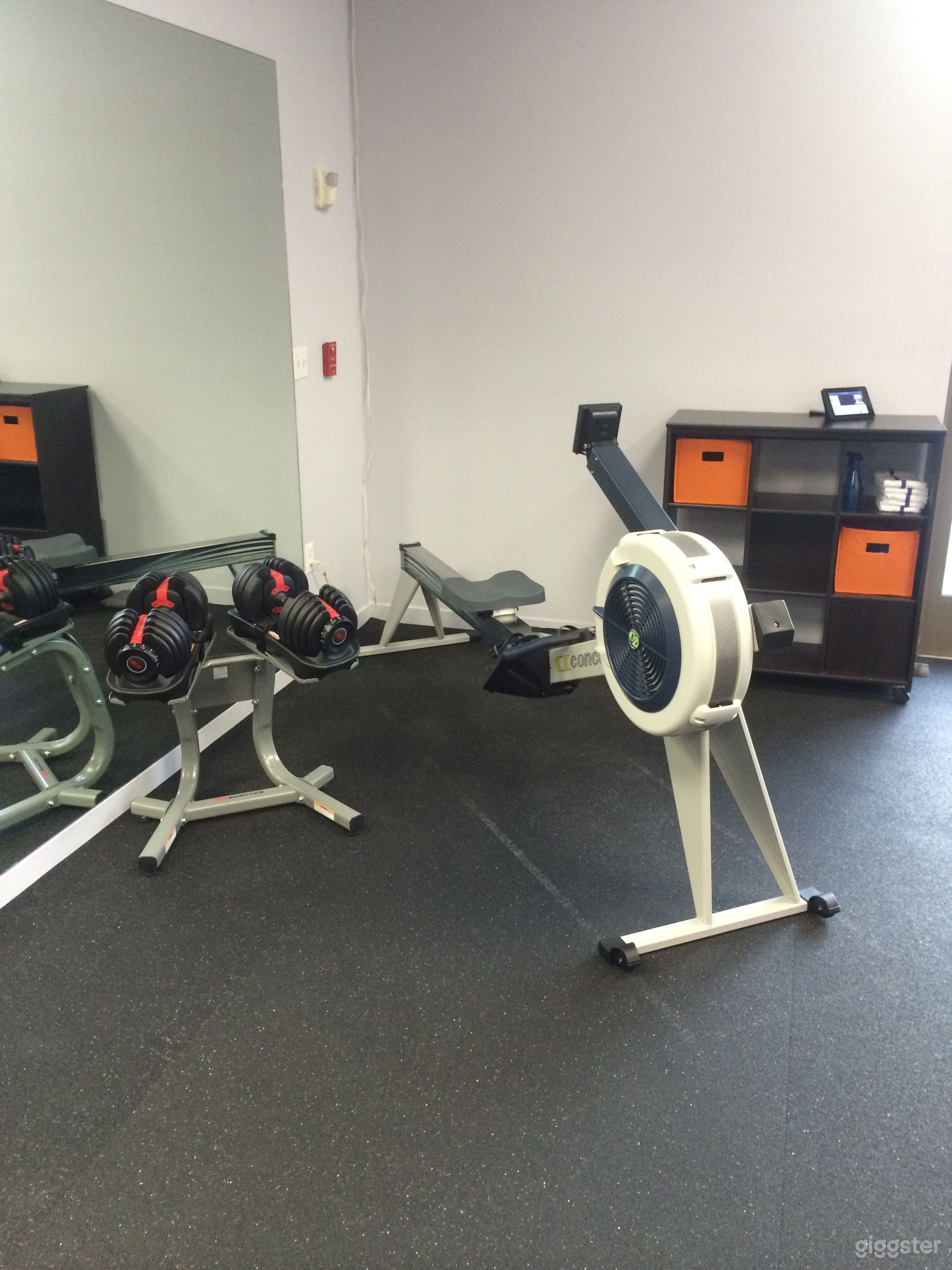 Small Fitness Studio Photo 3