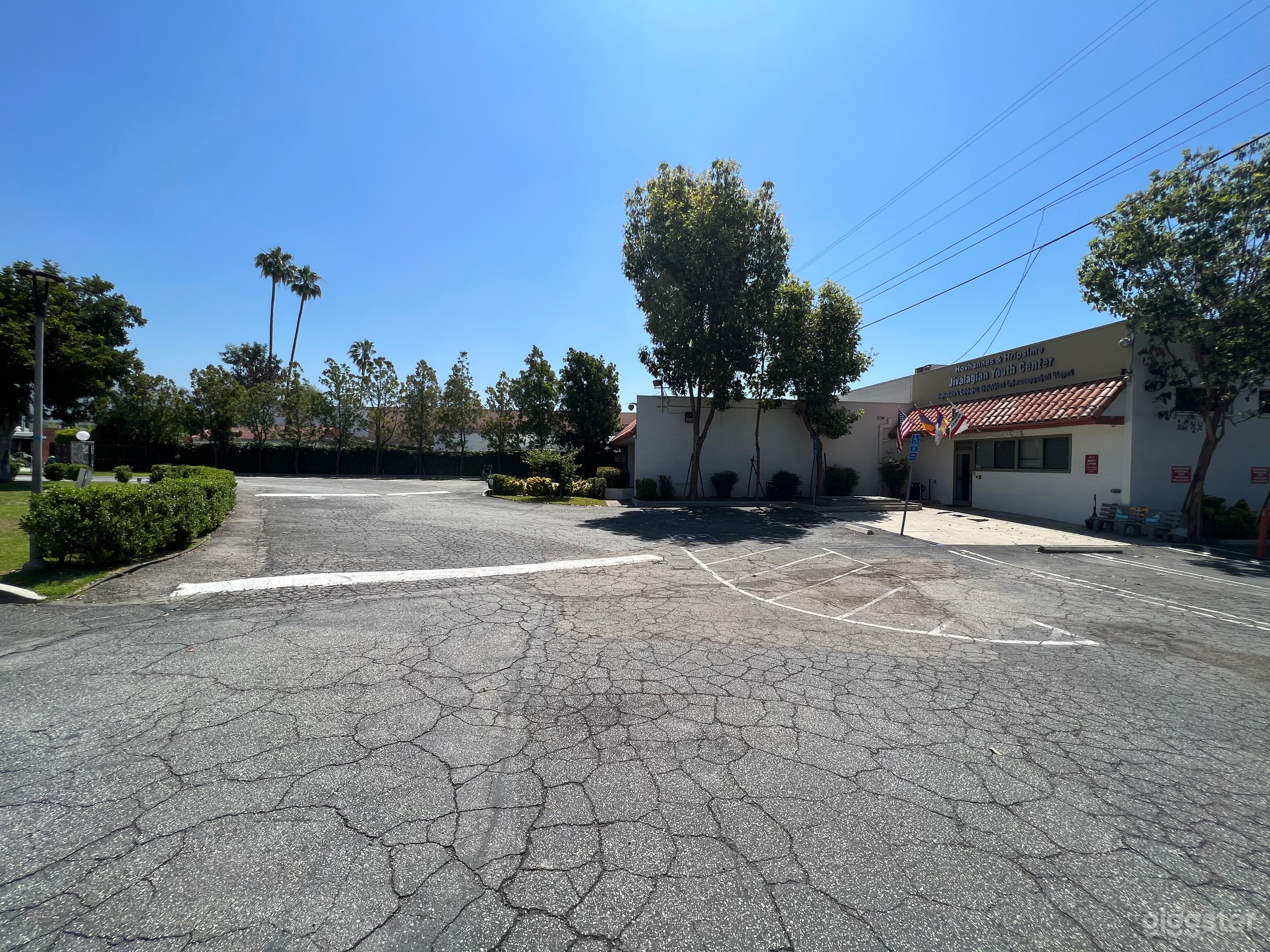 Parking, ballroom Photo 3