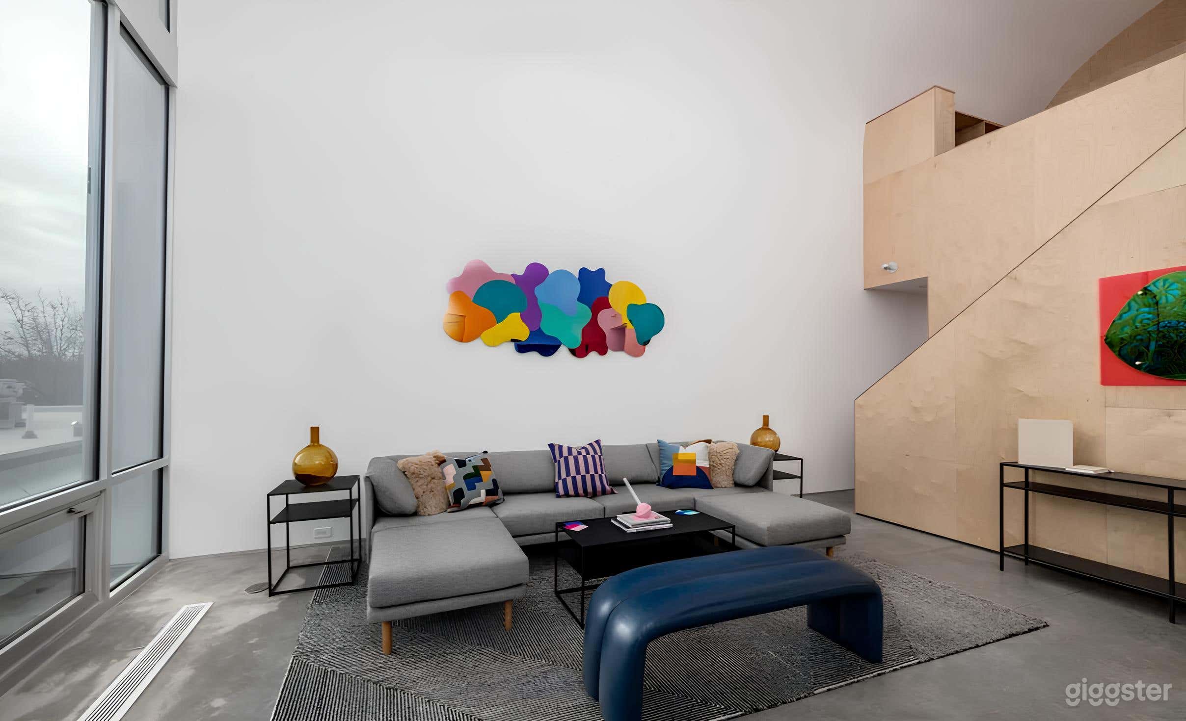 Sleek Urban Loft with Tons of Natural Light  Photo 3