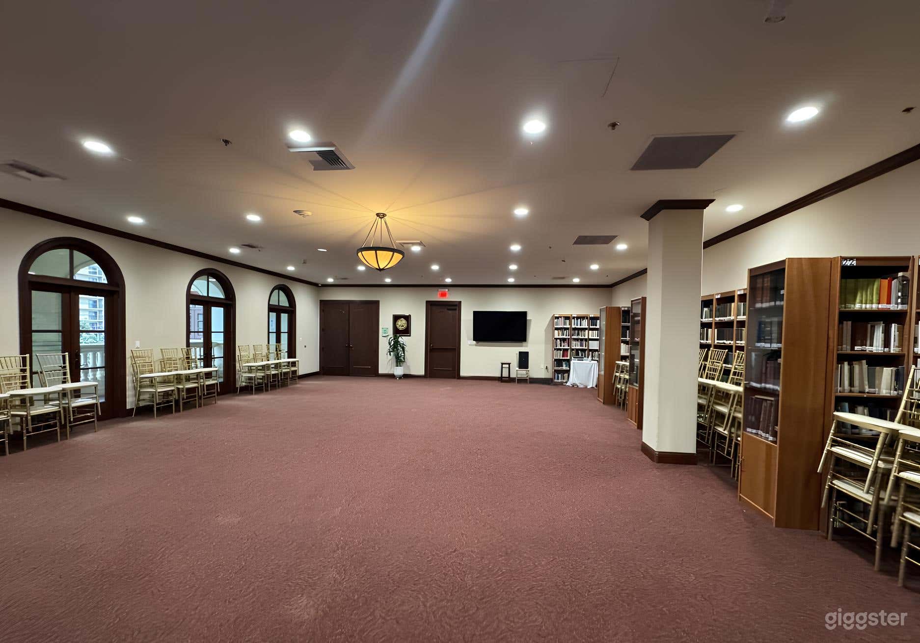 Cozy Carpeted Library for Productions Photo 1
