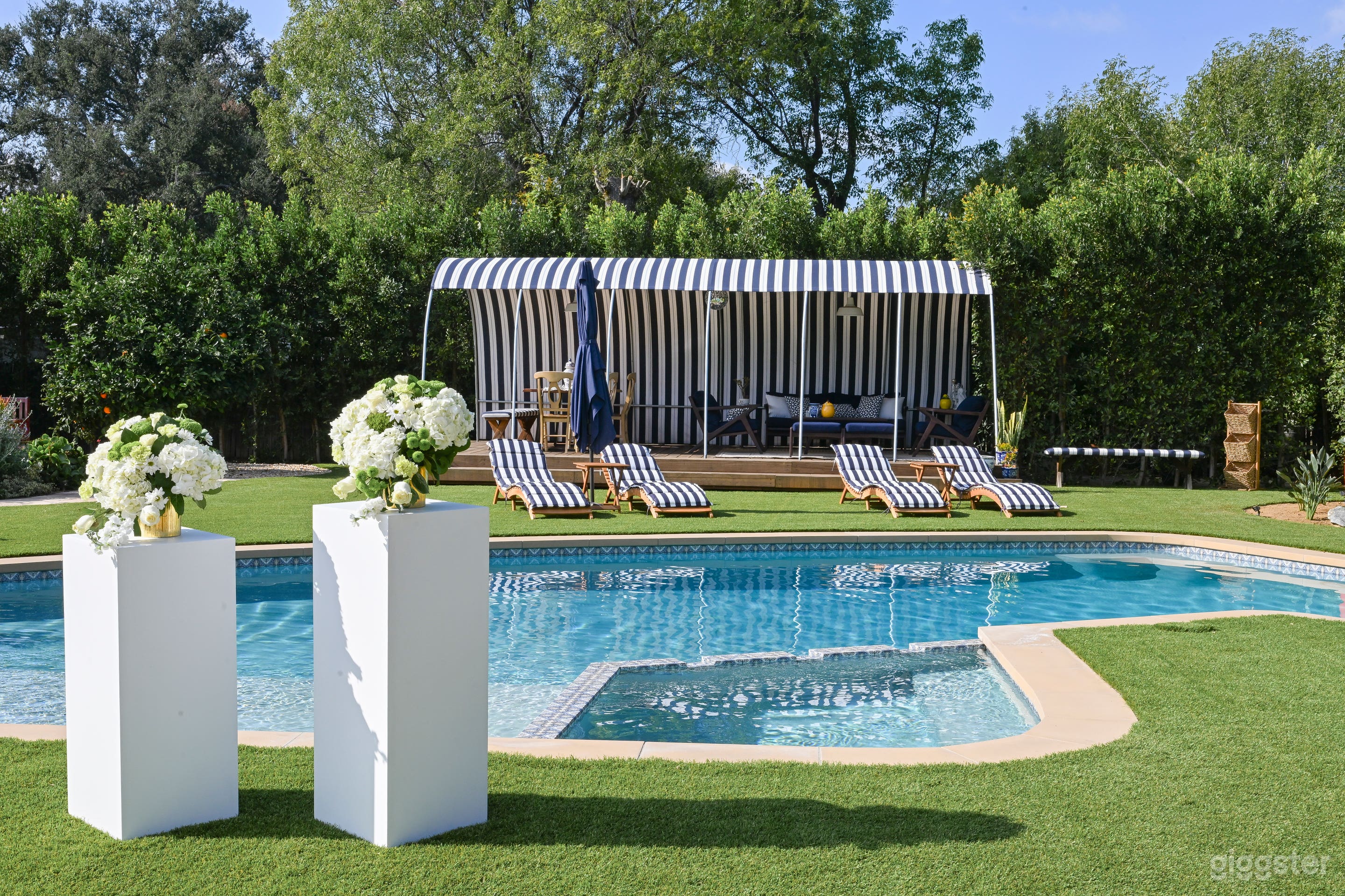 Gorgeous Garden Pool Venue for Events, Film & Photos Photo 1