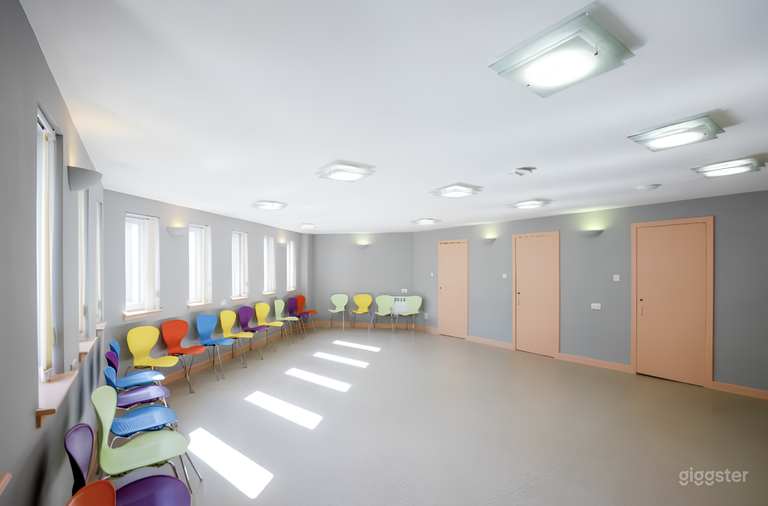  Modern Meeting Space for 20 Persons 