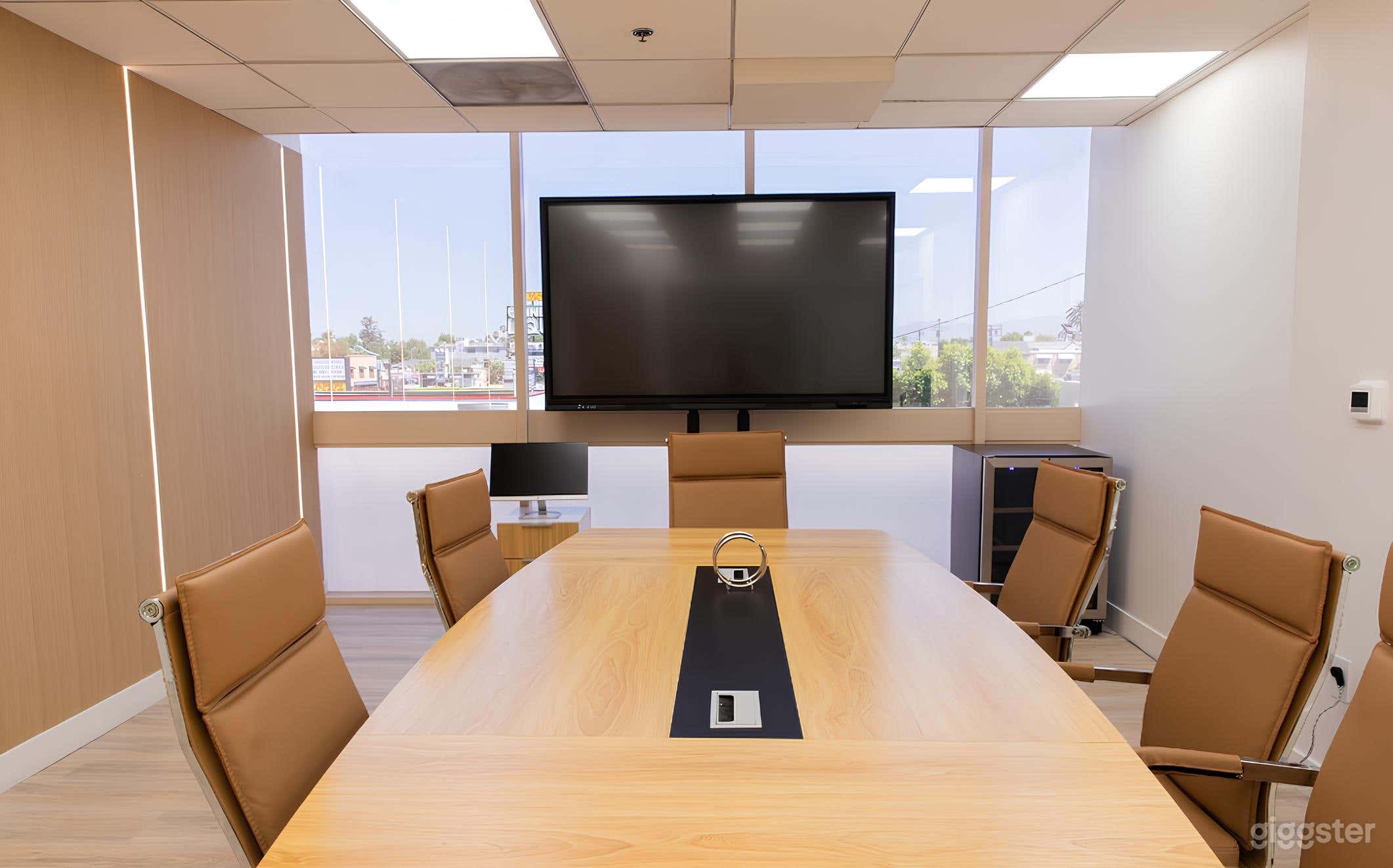 Executive Conference Room with Natural Light Photo 4