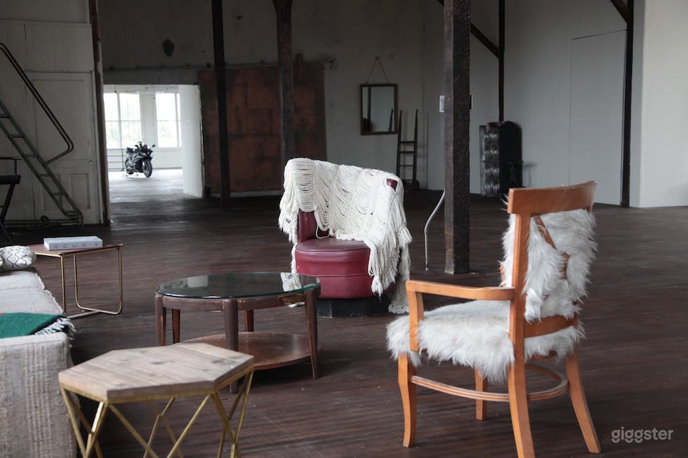 Warehouse LA 40,011 Photo 4