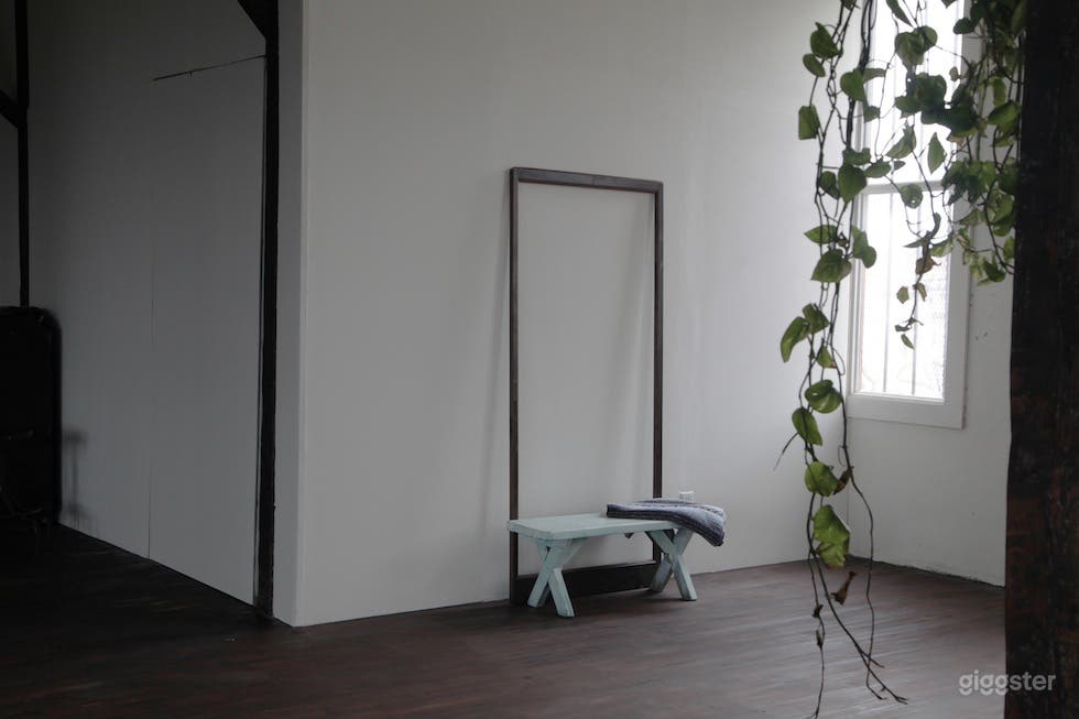 Warehouse LA 40,011 Photo 3