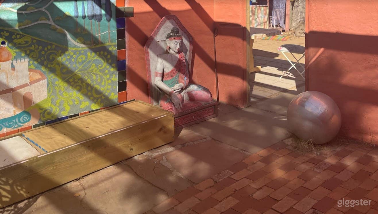 Eclectic Home Studio and Gallery in Albuquerque Photo 2