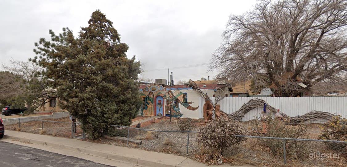 Eclectic Home Studio and Gallery in Albuquerque Photo 1