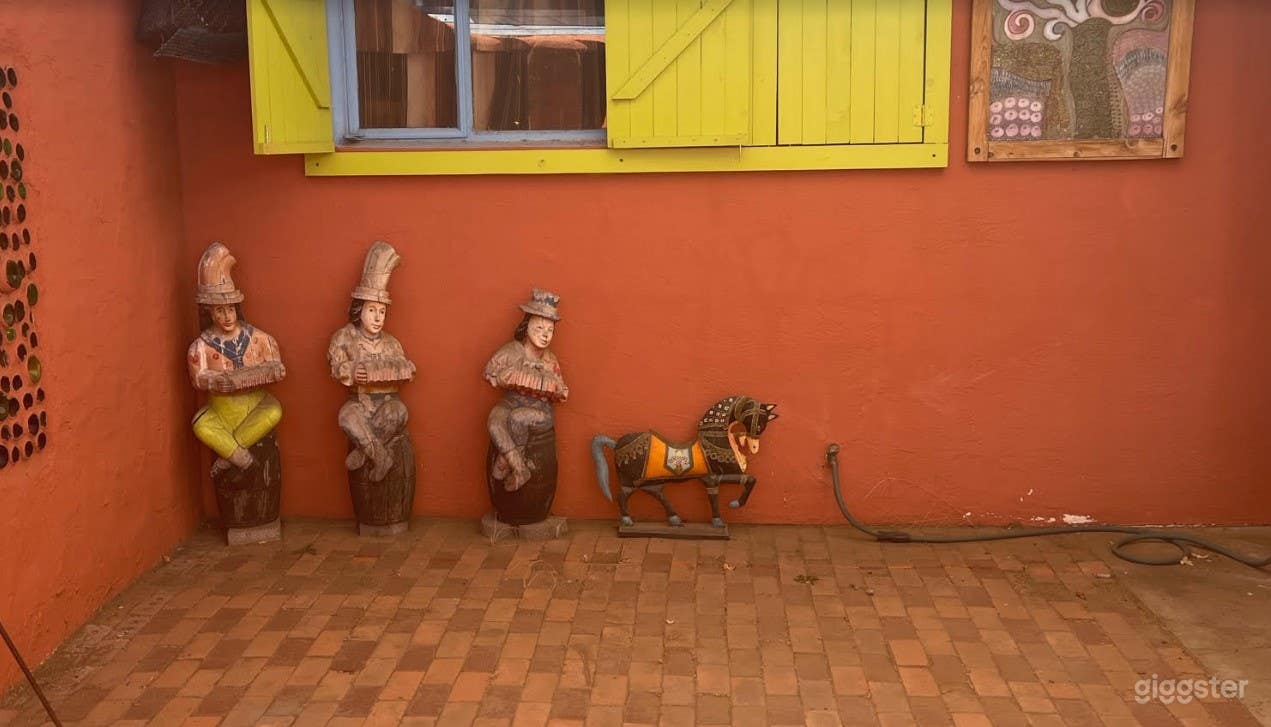 Eclectic Home Studio and Gallery in Albuquerque Photo 4