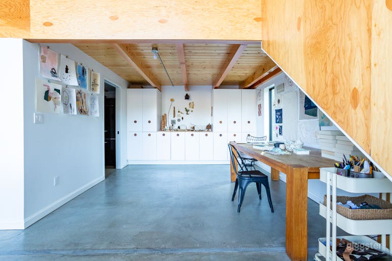  Creative Loft Studio in NE PDX Cully Neighborhood 