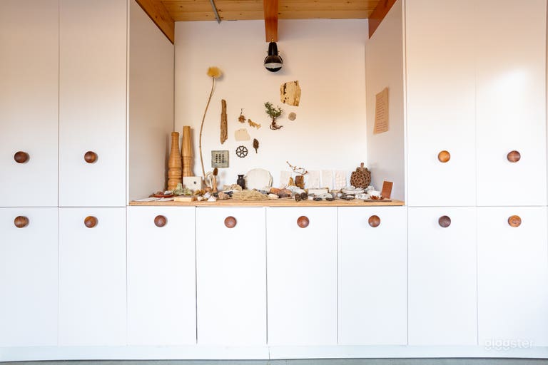  Creative Loft Studio in NE PDX Cully Neighborhood 