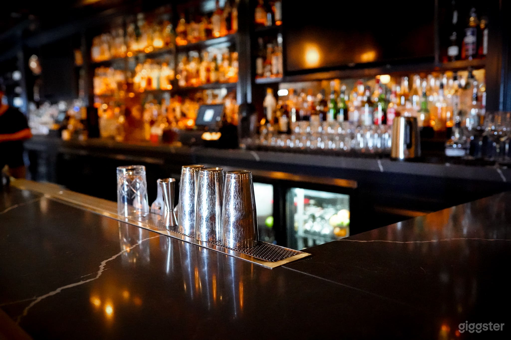 Fully functional bar