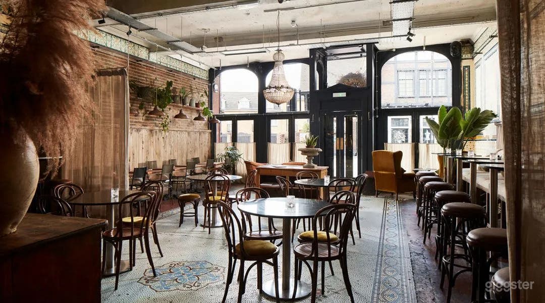 Bar &amp; Restaurant for Photo &amp; Film Shoots Photo 3