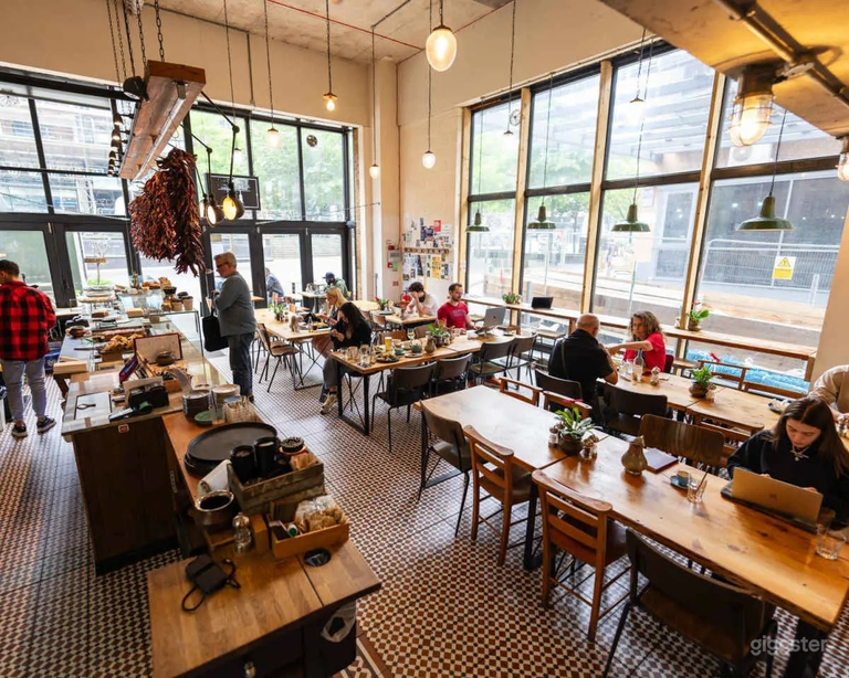  Cosy Cafe Event Space in the Heart of Hackney 