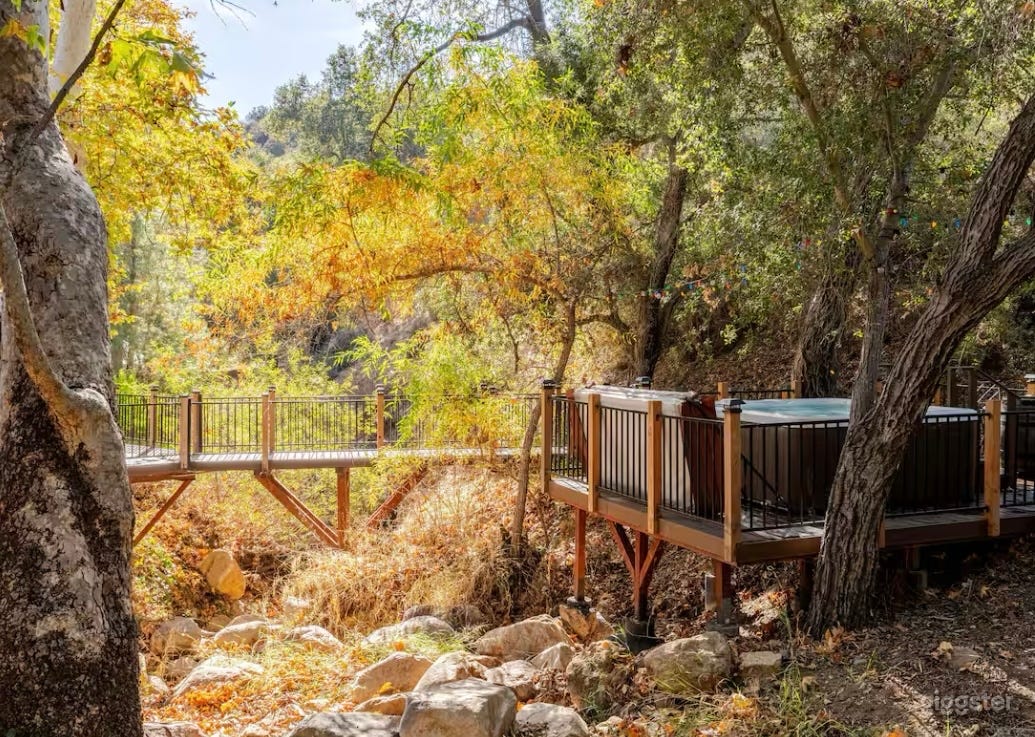 Elegant and Prestigious Filming & Photoshoot Haven Photo 4