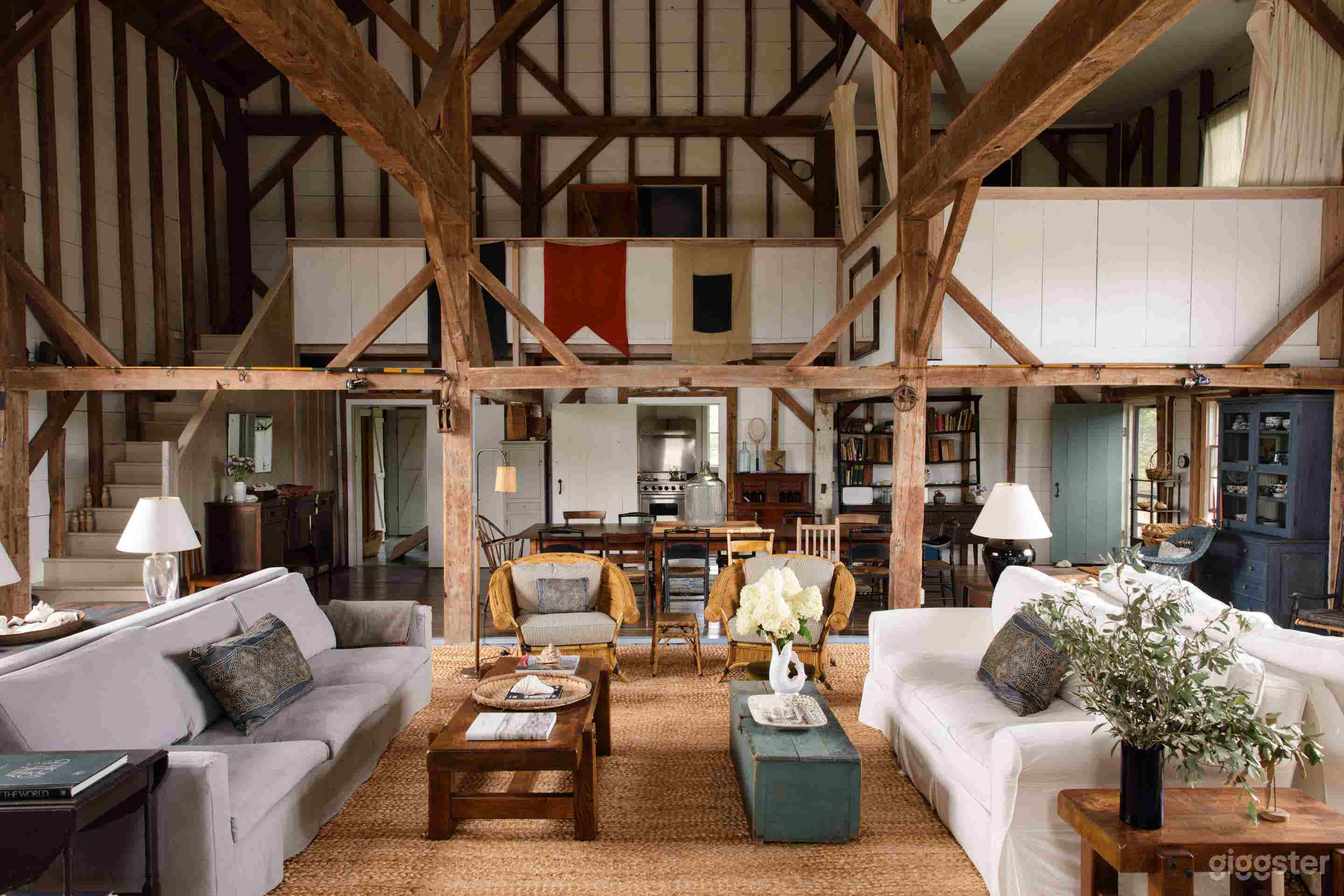 Beautiful Chilmark Farm Home Photo 3