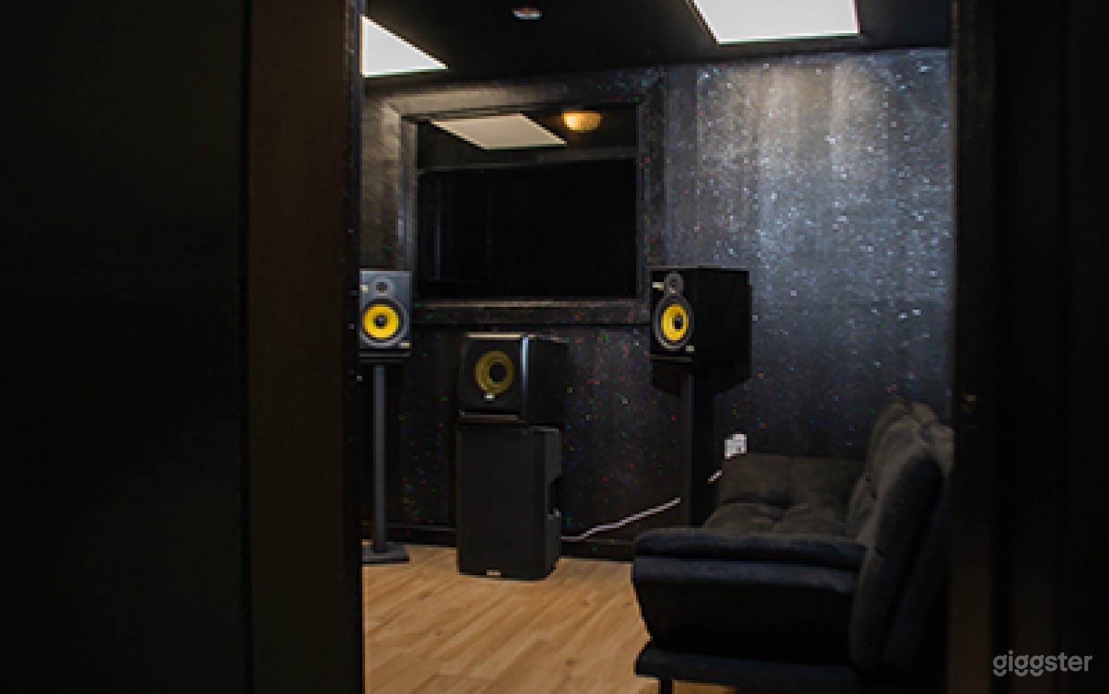  Instudios video/Music  Studio in College Park Photo 4