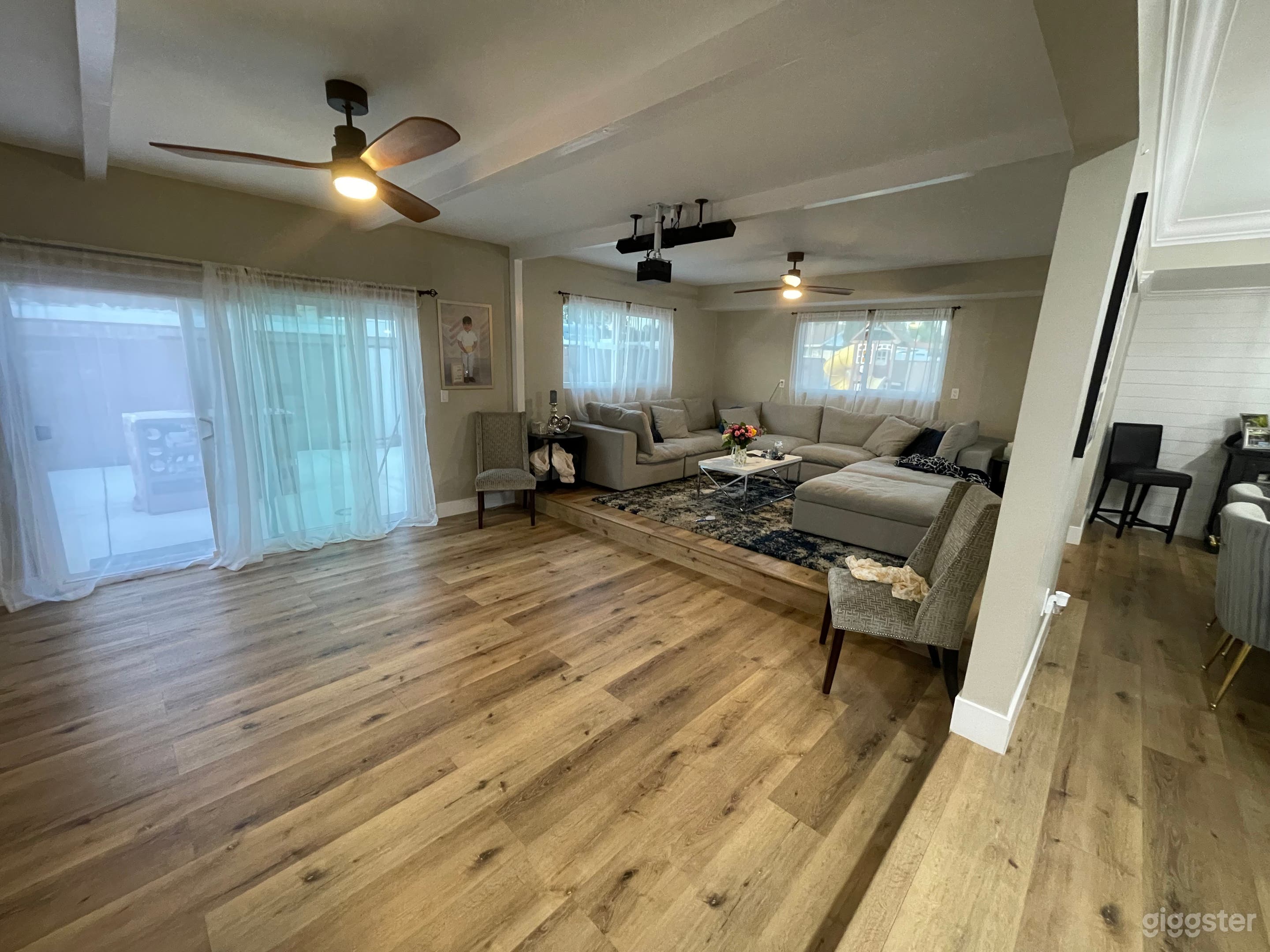 Filming house in Chatsworth  Photo 3