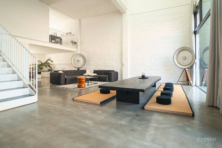  Creative Loft 