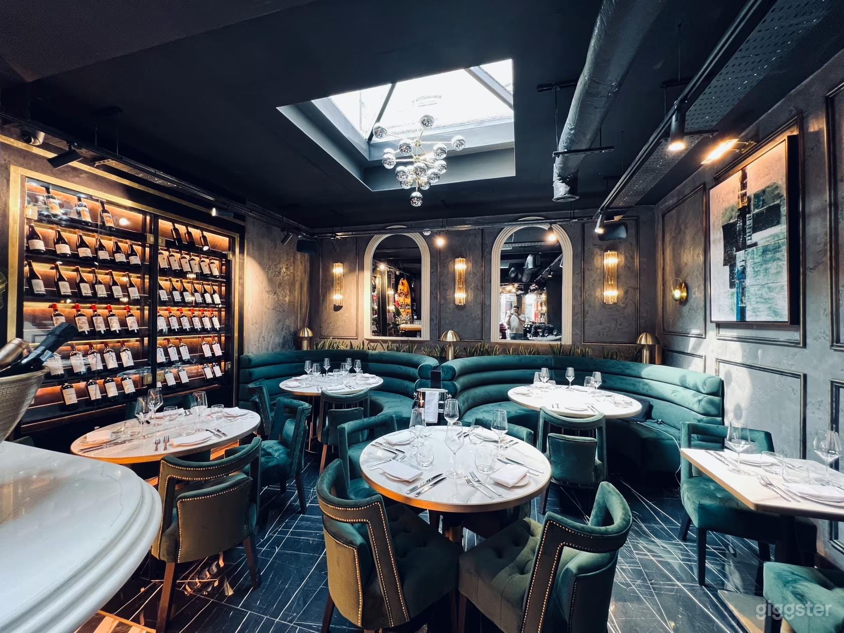Entire Venue Hire: New European Restaurant in Holborn Photo 4