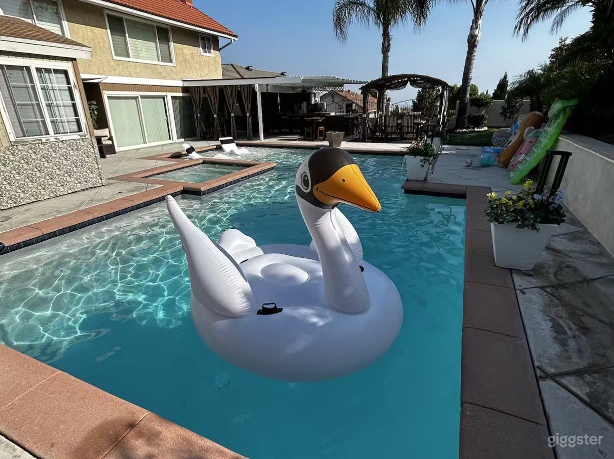 All Inclusive Outdoor Pool Photo 4