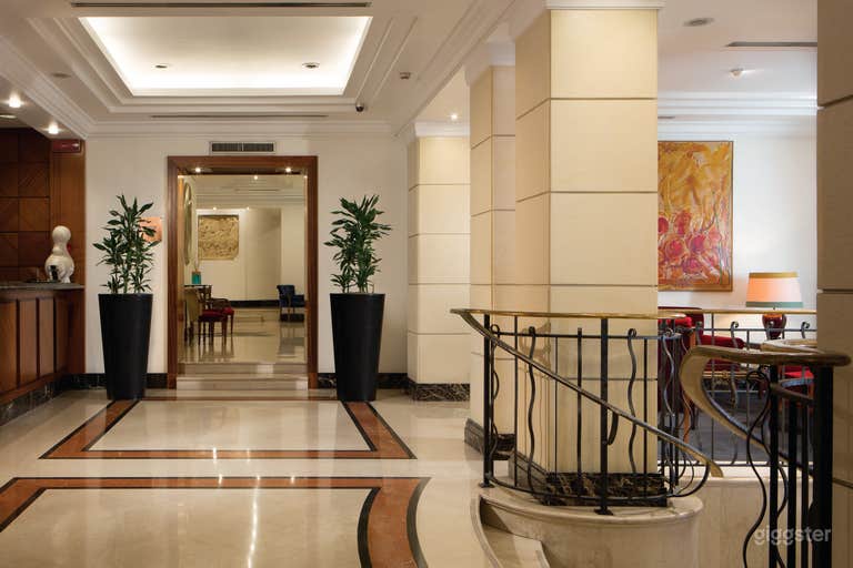  Eleganza storica incontra comfort moderno nel centro di Roma 