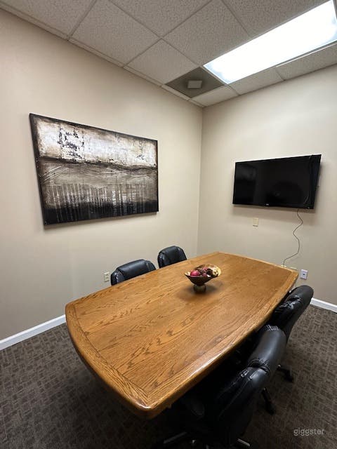 The Grotto, 4 Person Conference Room Photo 3