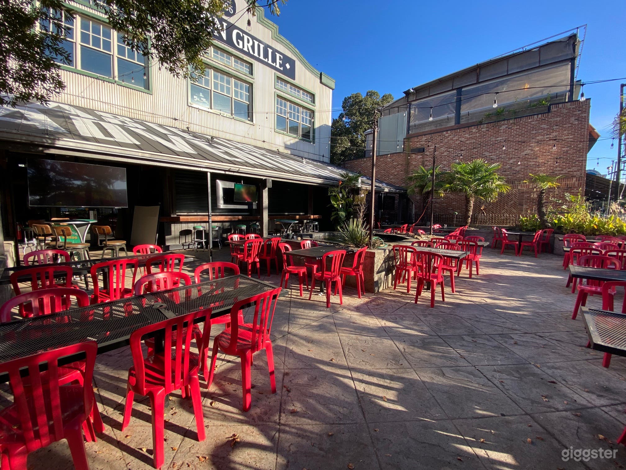 Hudson Grille Photo 1