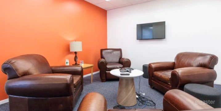 Creativity Room in Chicago Photo 3