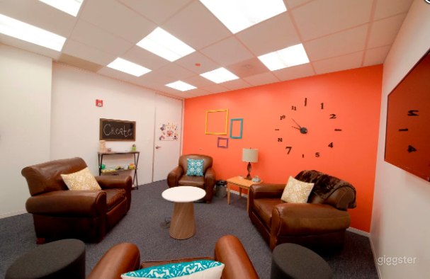 Creativity Room in Chicago Photo 1