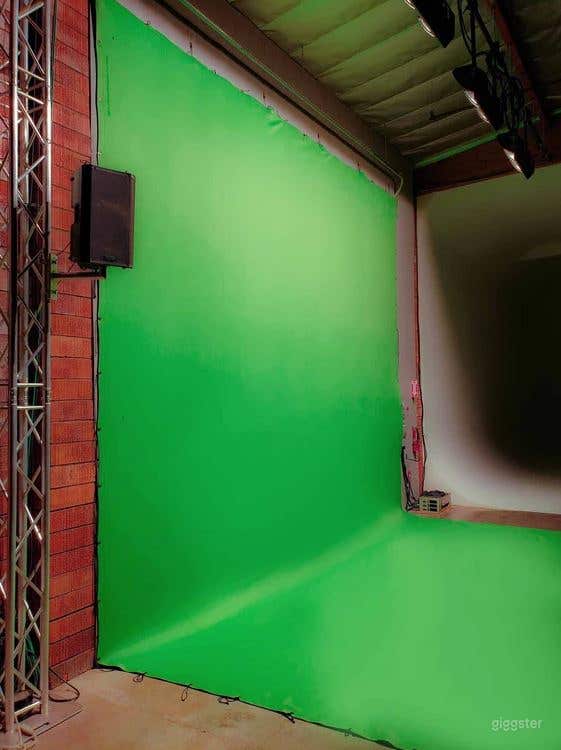 Studio 4 - GREEN SCREEN STUDIO, CYCLORAMA SOUNDSTAGE  Photo 4
