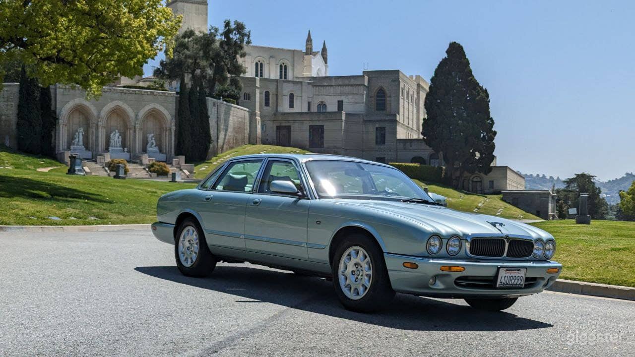 Jaguar XJ 2001 Excellent condition, Rare color  Photo 1