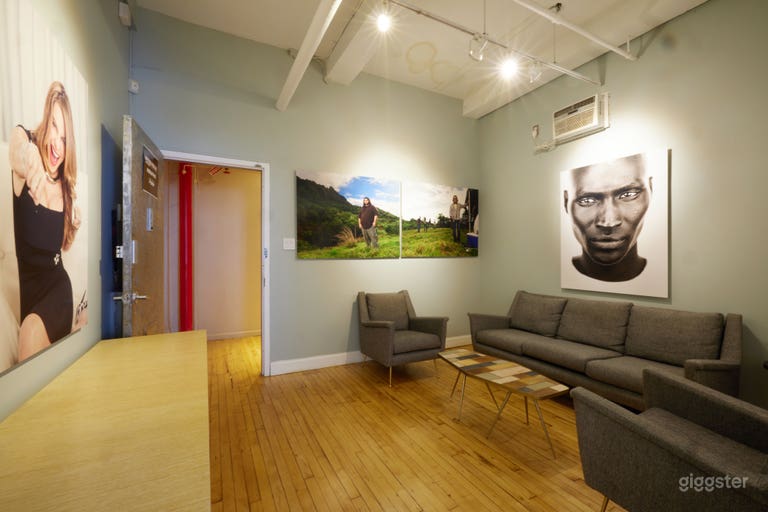  Photo Studio w/ North Daylight + Cyc Wall 