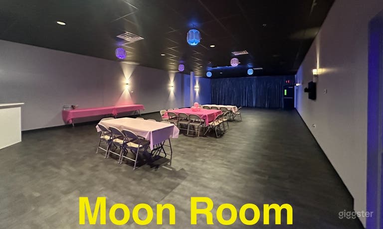 The Moon Room 