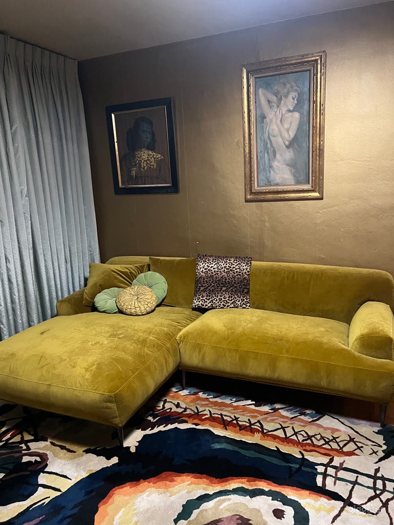  The Las Vegas Showgirl House 