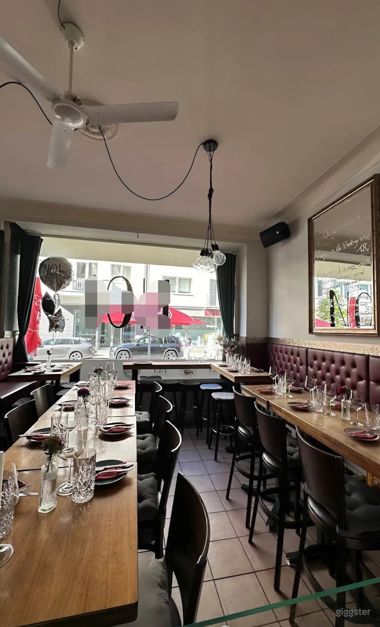  Modernes italienisches Restaurant & Ambiente Speiseraum in Köln 