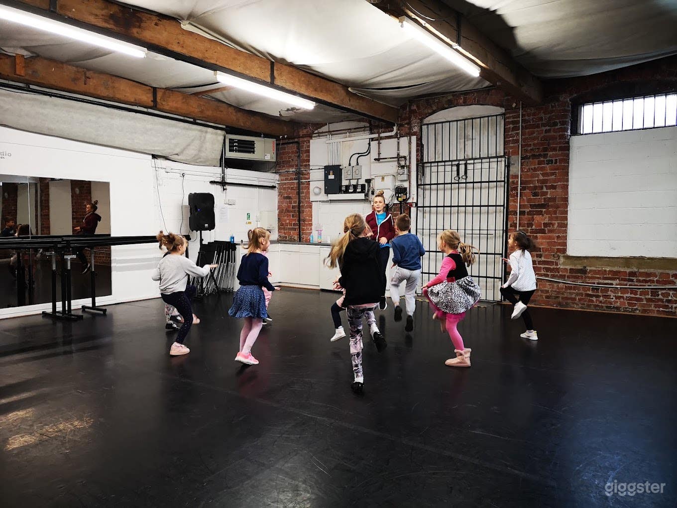 Dance Studio1 in Leeds  Photo 3