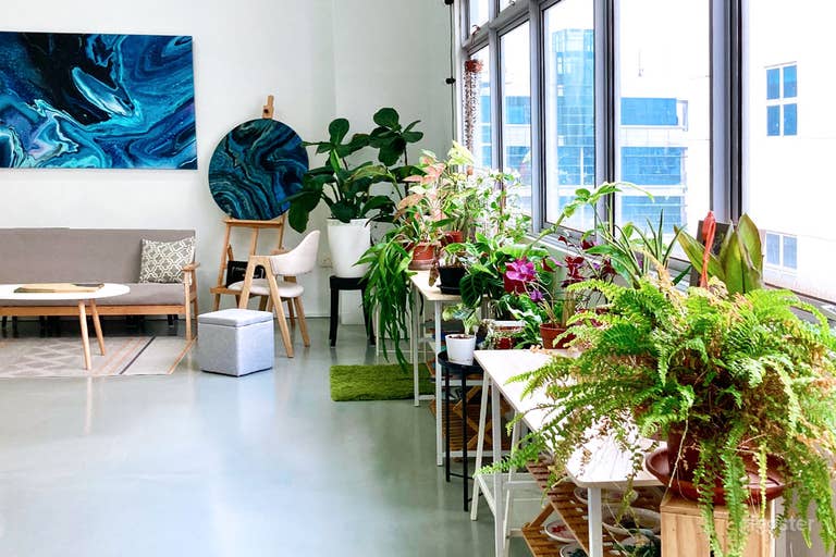  Natural light from large windows 