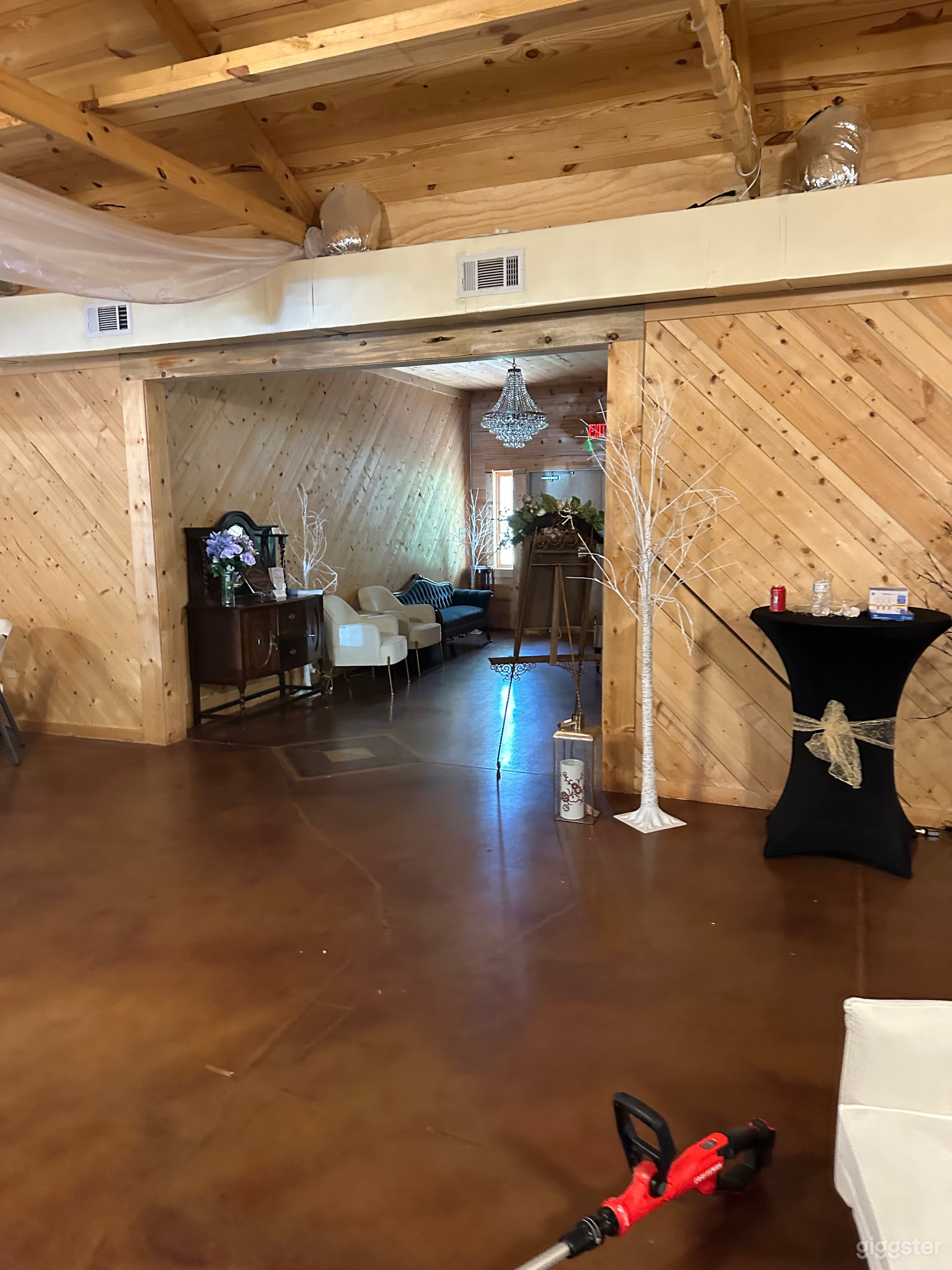 Countryside Manor Photo 3