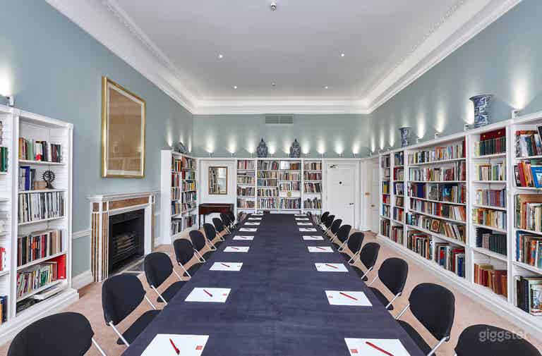  Library - Boardroom Max. 22 